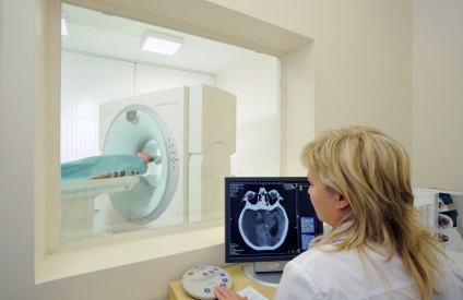 Mi jobb CT vagy MRI az agy bizonyos esetekben, és mikor jobb elvégzésére CT vagy MRI