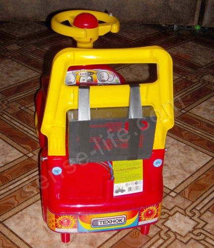 Gyermek elektromos autó a kezét (gyermekeknek) Gyermek elektromos autó a kezét