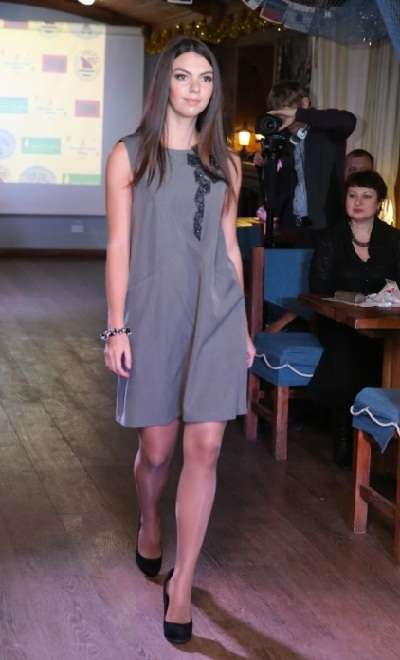 Öltözködési és egységes a kozmetika, hogyan lehet belépni, és meggyőzni a személyzet (dress code) Öltözködési és egységes a kozmetika, hogyan lehet belépni, és meggyőzni a személyzet