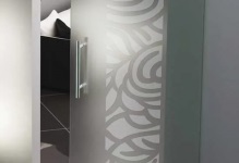 Ajtó a fürdőszoba és WC a szoba és a fürdőszoba, hogyan kell kiválasztani, hogy mit kell tenni Metalloplastikovaja (fürdő) Ajtó a fürdőszoba és WC a szoba és a fürdőszoba, hogyan kell kiválasztani, hogy mit kell tenni Metalloplastikovaja
