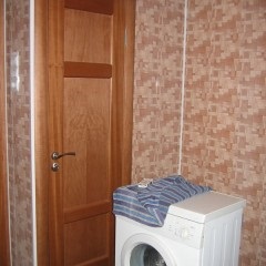 Az ajtók a fürdőszoba és WC fotó (ajtók) Az ajtó a fürdőszoba és WC-vel fotó