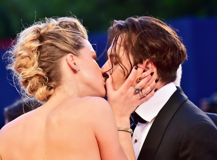 Dzhonni Depp és Amber Heard, hogy miért a házasság felbomlott, hello! Oroszország