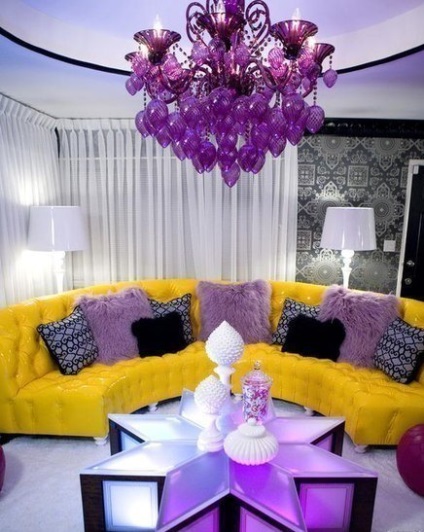 Purple Lounge - Belső képek (szín és a hangok a szoba)