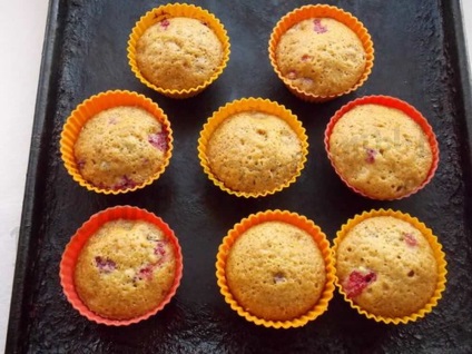 Bakeware szilikon szőnyeg, áttekintésre, hogy szükséges-e a zsír, hogyan kell használni, káros