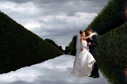 Fotorealisztikus pocsolyák visszaverő tárgyak (reflexió) Fotorealisztikus pocsolyák visszaverő tárgyak