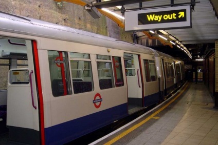 Története a londoni metró és képek