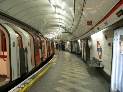 Története a londoni metró és képek