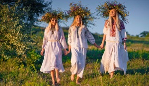 Ivana Kupala hogy a nyaralás alatt (ami egy ünnep) Ivana Kupala hogy közben ünnep