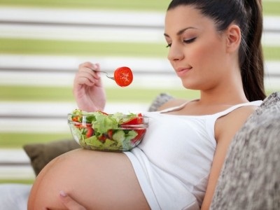 Gyomorégés terhesség alatt, amit úgy tűnik, mint a tünetek kezelésére nyilvánul