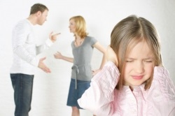 Hogyan készüljünk a gyermek a válás a szülők, pszichológus Magyarországon
