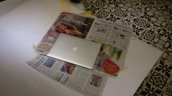 Hogyan kell festeni a laptop kezével