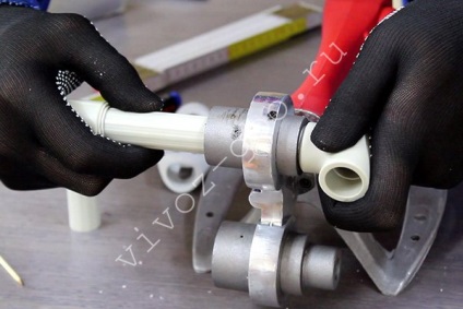 Hogyan kell forrasztani műanyag cső technológia, eszközök (forrasztás) Hogyan kell forrasztani műanyag cső technológia, eszközök