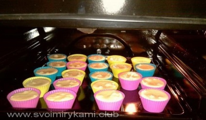 Hogyan kell főzni a legfinomabb sajttorta a sütőben egy lépésről lépésre recept fotók (cupcake) Hogyan kell főzni a legfinomabb sajttorta a sütőben egy lépésről lépésre recept fotók