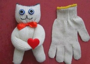 Hogyan készítsünk egy macskát a kesztyű (kesztyű) Hogyan készítsünk egy macskát a kesztyű