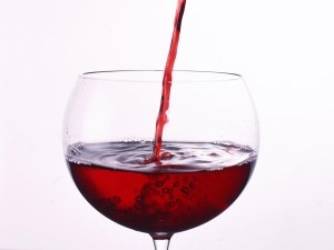 Hogyan készítsünk málna bor - 3 bor recept málna otthon (vélemény)