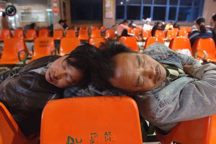 Mint alszik Kínai