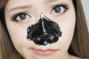 Hogyan lehet eltávolítani a fekete pontok az arcon