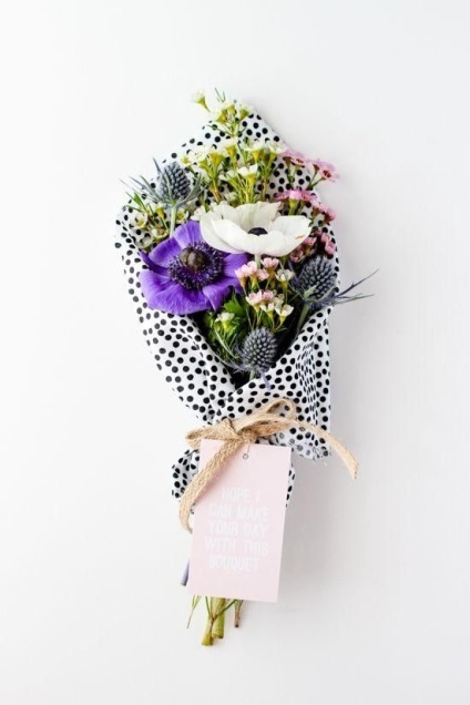 Hogyan csomag csomagolás virágok csokrok alapvető szabályait és eredeti ötletek, ls