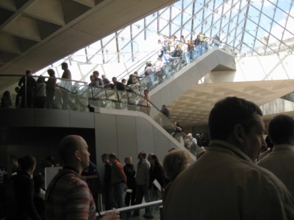 Amint meglátogattam a fő múzeum a világon - a Louvre (Louvre) Amint meglátogattam a fő múzeum a világon - a Louvre
