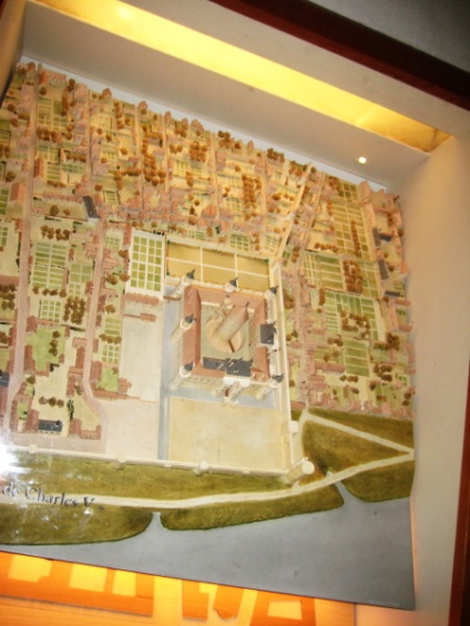Amint meglátogattam a fő múzeum a világon - a Louvre (Louvre) Amint meglátogattam a fő múzeum a világon - a Louvre