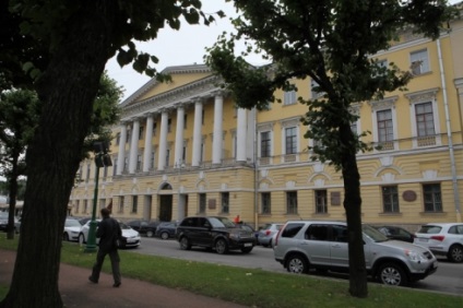 Örülök, hogy élsz - kultúra - Esti Petersburg