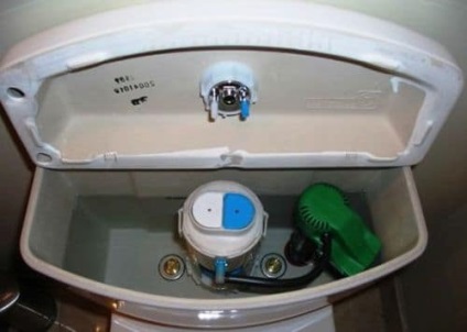 Páralecsapódás WC-tartályba okoz, és megszünteti a problémát