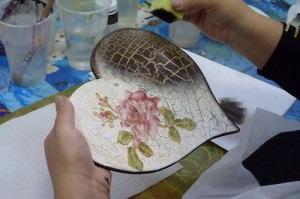 Craquelure Decoupage mester osztály, különösen, és a két módszer (craquelure decoupage festék terméket mester osztály kétlépéses egylépéses) Craquelure Decoupage mester osztály elsősorban két technikák és