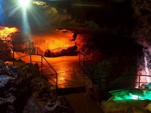 Piros barlang - az egyik leghosszabb barlang Európában
