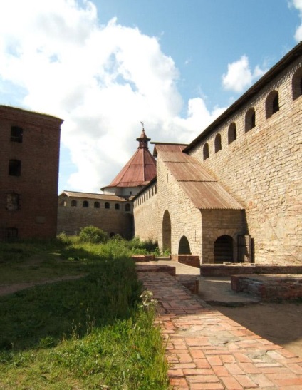 Fortress Oreshek Shlisselburg leírás, történelem, hogyan juthat