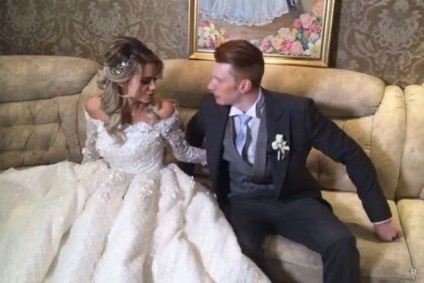 Kristina Orbakayte azt mondta, adott az esküvői (Christina) Kristina Orbakayte azt mondta, adott az esküvői