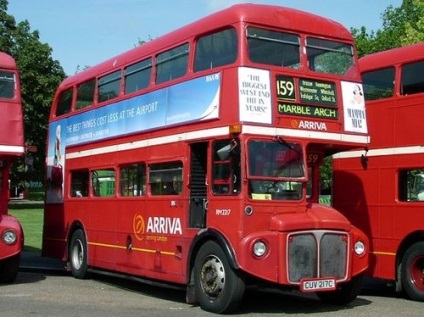 London piros busz