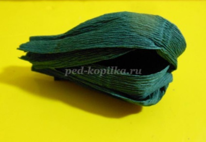 Maki krepp papír kezeddel (papír) Maki krepp papír saját kezűleg