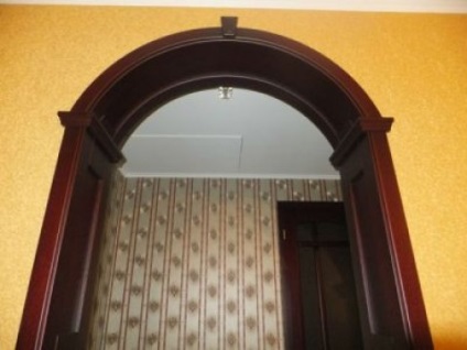 Belső ívek ajtó tenni a kezüket, az ajtón útmutató (nagy belmagasság, boltívek) Belső ívek ajtó tenni a kezüket, vezesse be az ajtót