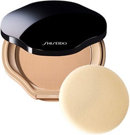 Új kompakt por egy áttetsző textúrája Shiseido - hírek - Ile de Beauté - Üzletek