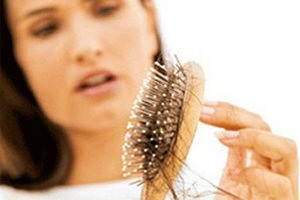 Kopaszság nőknél (alopecia) - okok és a kezelés