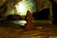 Cave Kizil-Koba (Red-barlang) a Krímben - hogyan lehet a belépés költségei, mit kell látni