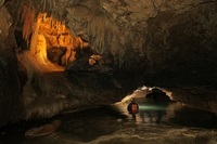 Cave Kizil-Koba (Red-barlang) a Krímben - hogyan lehet a belépés költségei, mit kell látni (Krím) Cave Kizil-Koba (Red-barlang) a Krímben - hogyan lehet a belépés költségei, mit kell látni