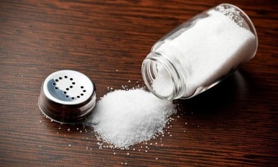 Megszórjuk sóval jelek só
