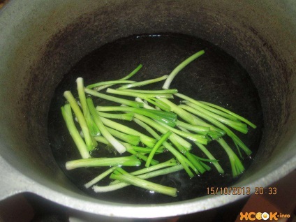 Saláta zöldhagymát - fénykép recept, hogyan kell főzni a koreai (saláta zöld hagyma fotó) Saláta zöldhagymát - fénykép recept, hogyan kell főzni koreai