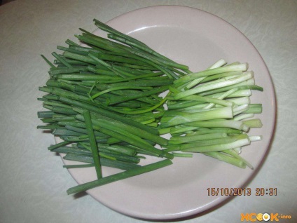 Saláta zöldhagymát - fénykép recept, hogyan kell főzni a koreai (saláta zöldhagymával) Saláta zöldhagymát - fénykép recept, hogyan kell főzni koreai