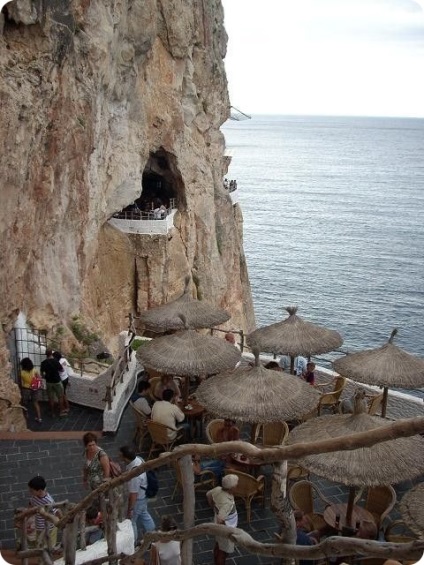 A legszokatlanabb pub a világ (51 fotó) () A legszokatlanabb pub a világ (51 fotó)