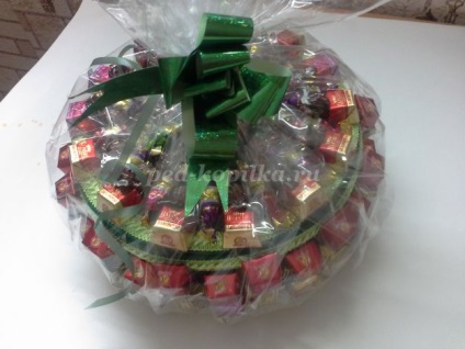 Doboz bonbon kezük (saját) Doboz bonbon saját kezűleg