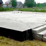 Shlakolitoy ház előnyeit és hátrányait (előnyök) Shlakolitoy ház előnyeit és hátrányait