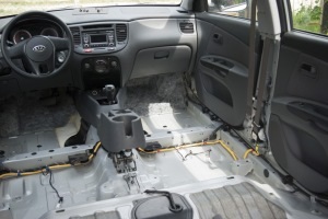 Hangszigetelés Kia Rio kezük (saját) Hangszigetelés Kia Rio saját kezűleg