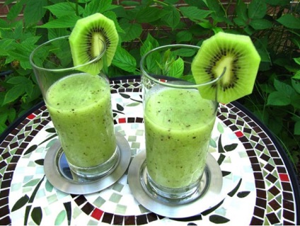 Smoothies kiwi, banán kedvelt receptek c fotó