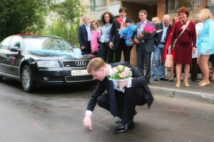 Bride szcenárió 2011-ben a stílus rejtvények (koszorúslányok címek) Bride szcenárió 2011-ben a stílus rejtvények