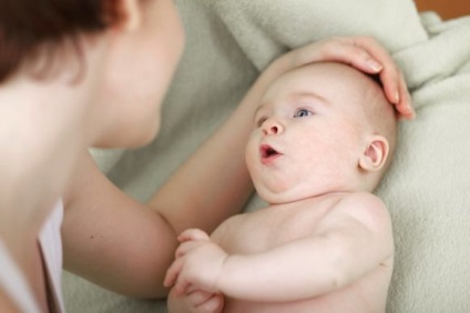 A rohamok csecsemőknél, mint a megnyilvánult tünetei és okai