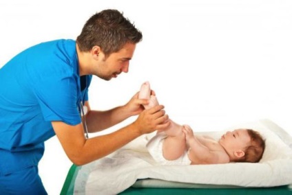 A rohamok csecsemőknél, mint a megnyilvánult tünetei és okai