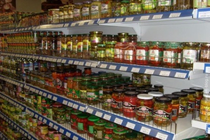 Supermarket - Globe, center srác (majonéz és ketchup) Supermarket - Globe, center férfi