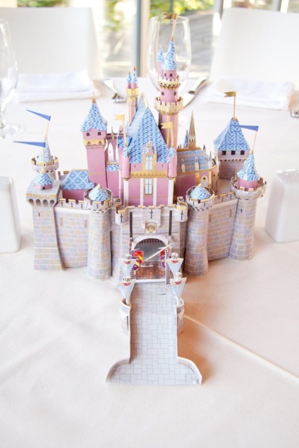 Az esküvő a stílus Disney mesék (Disney-stílusú mese) Az esküvő a stílus Disney mesék